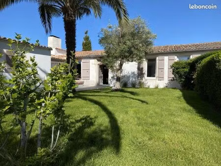 maison de charme  153 m2  5 chambres + mezzanine  plain-pied  zone blanche