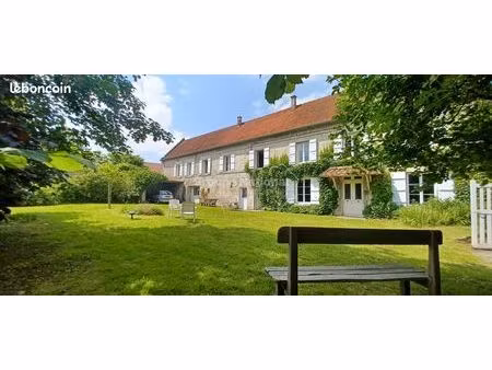 longère 8 pièces 246 m²