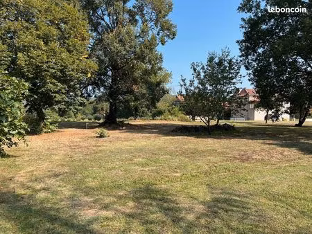 vends terrain près de cahors