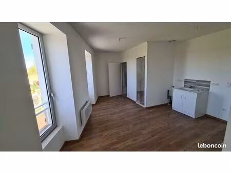 appartement t2 1er étage