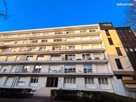 appartement 5 pièces 93 m²