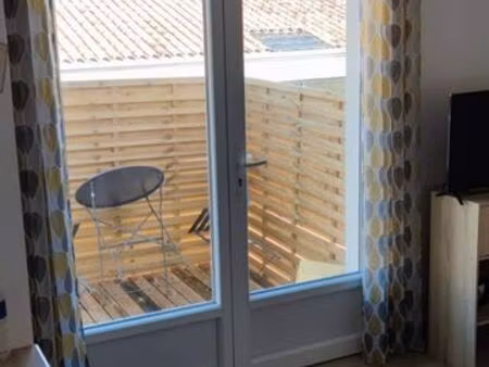 logement 20m2 avec terrasse extérieure