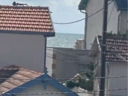 maison 2 chambres  50 mètres de la plage  centre chatelaillon