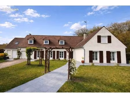 maison 8 pièces 290 m²