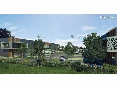 local d'activité 3 309 m²