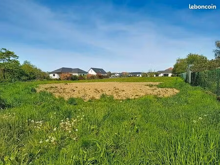 terrain 1281 m² assat