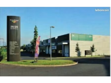 local d'activite 547 m² saint brice sous foret