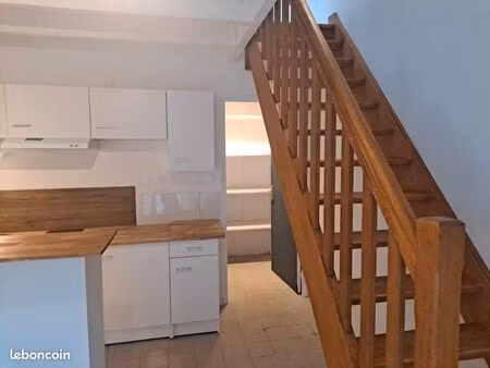 apparemment t2 duplex résidence sécurisé
