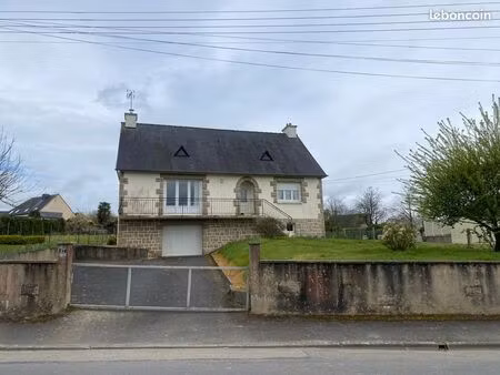 maison à 700m du bourg