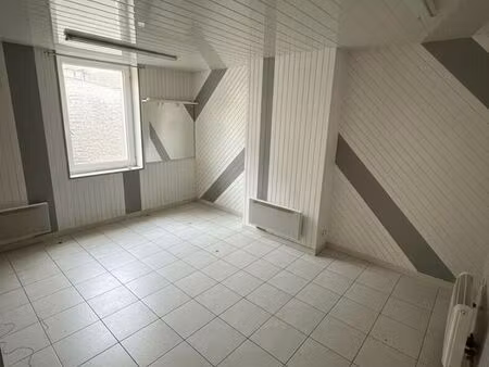 immeuble 5 pièces 76 m²