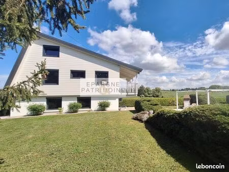 villa 6 pièces 110 m²