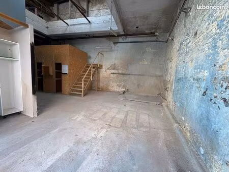 hangar pour professionnel 160 m² - centre-ville de saint-omer