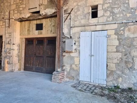 local d'activité entrepôt de stockage  atelier sécurisé proche a1  65 m2