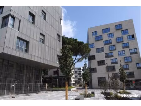 place sous sol gare saint jean