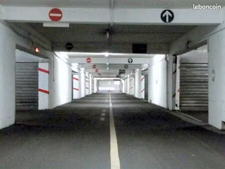 loue garage/box/parkings dans parking surveillé au havre