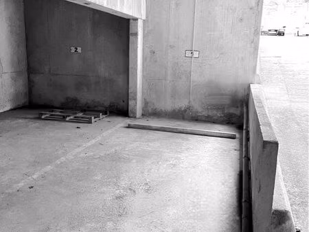 place parking barrière saint gènes bordeaux