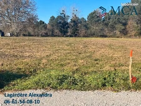 terrain 1 000 m² grignols