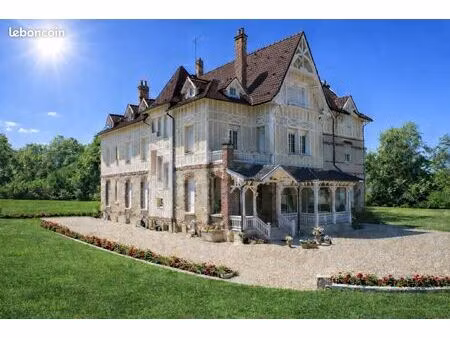 f1 meublé 30 m² – manoir – calme absolu – parking – 699 toutes charges comprises pour pers