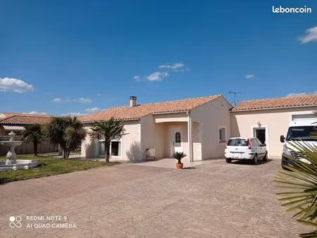 maison 140 m² échillais – 4 ch – garage 70 m² aménageable – terrain 779 m²