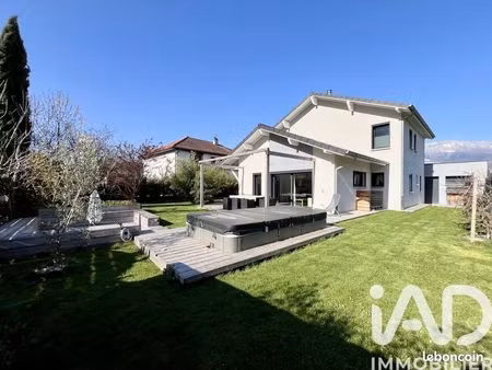 maison 5 pièces 157 m²