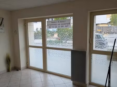 local bureau à louer