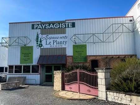 local entrepôt 200 m² - beaupréau