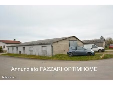 hangar 270 m² lion devant dun