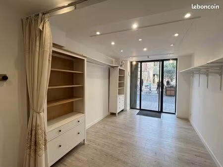 local commercial 15 m² frejus