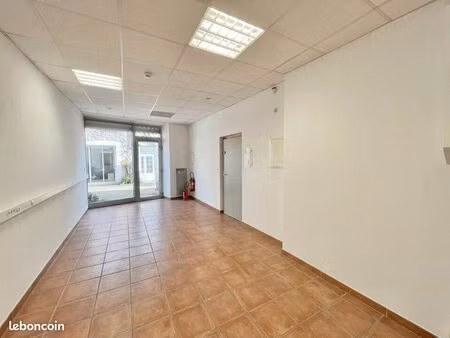 local commercial 51 m² trans en provence