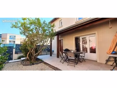 maison colline des peres