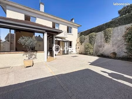 maison de village 5 pièces 119 m²