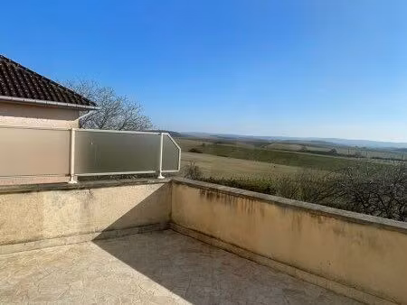 appartement 2 chambres - garage- proche frontière