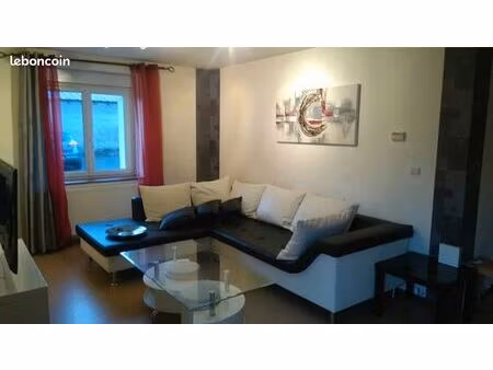 appartement isolé intérieur extérieur