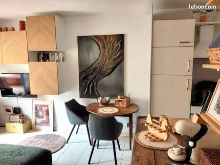 t3 meublé 41 m² + terrasse 20 m² – résidence avec piscine – soulac-sur-mer