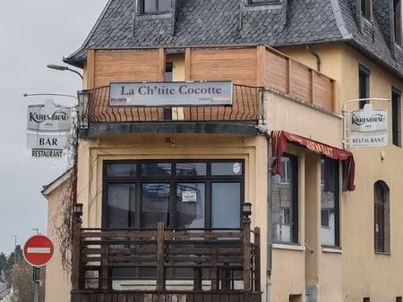 locaux commerciaux+ appartement de fonction