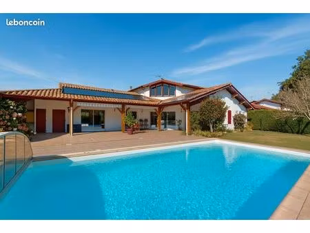 maison 5 pièces 187 m²