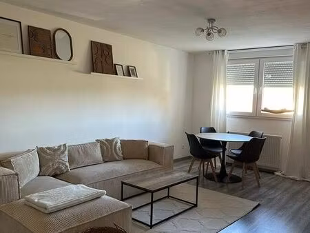 duplex 90 m² à louer – 2 chambres – résidence calme avec parking privé