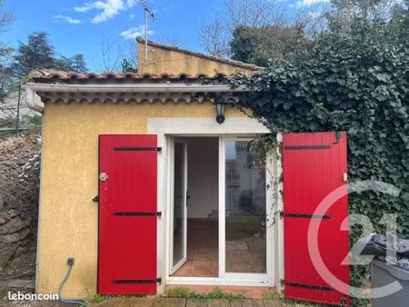studio 1 pièce 23 m²