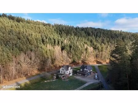 maison 8 pièces 174 m²