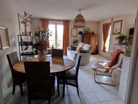 appartement 3 pièces 65 m²