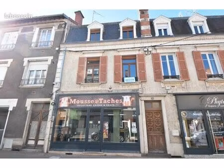 immeuble 4 pièces 130 m²