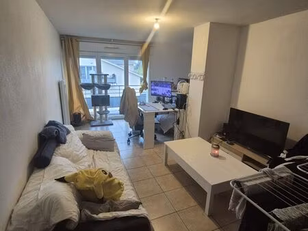 a louer - t2 - st caprais