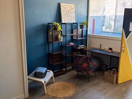 bureau meublé 22m² rdc — la seyne-sur-mer — bail professionnel