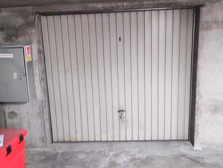 garage/box 13 m² saint etienne