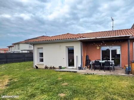 maison t4 de 86m² de plain-pied avec jardin et garage fermé (réf. : g30/0200)