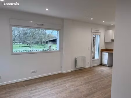 studio avec extérieur à durtal