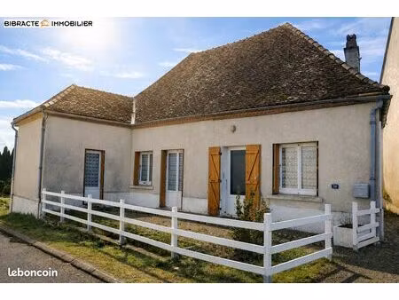 maison avec belle surface habitable   grand terrain  