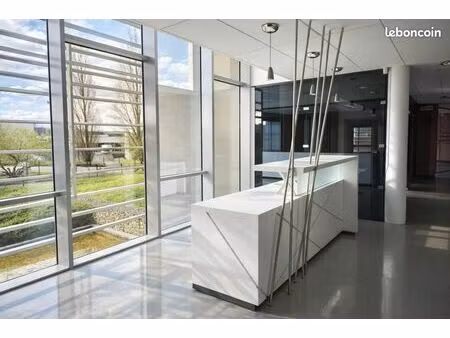 local bureaux 354 m²