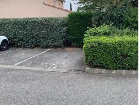 parking à louer