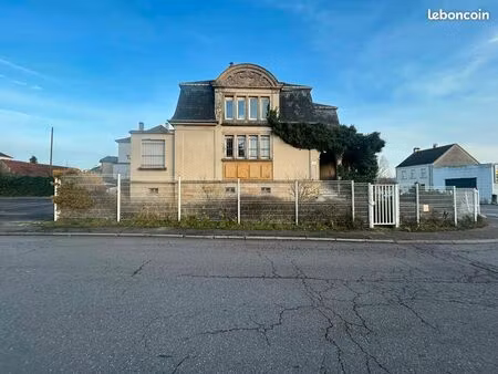 local habitat 248 m²